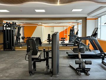 VENDO SUITE QUITO TENIS