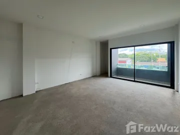 3 stories TownHouse in Malada Maz