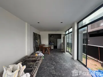 3 stories TownHouse in Malada Maz