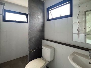3 stories TownHouse in Malada Maz