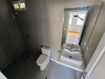 VENDO DEPARTAMENTOS DE ESTRENO EN LA AVENIDA LA ENCALADA - MONTERRICO