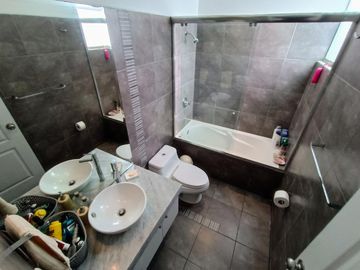 VENDO DEPARTAMENTO EN EL OLIVAR SAN ISIDRO