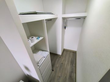 ENTA DE DEPARTAMENTO 2 DORMITORIOS EN ESTUDIO 4 BARRANCO VISTA AL MAR IDEAL PARA INVERSIÓN (AIRBNB)