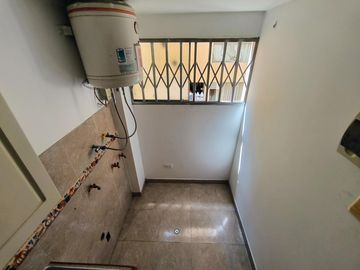 VENDO DEPARTAMENTO DE 2 DORMITORIOD EN LINCE