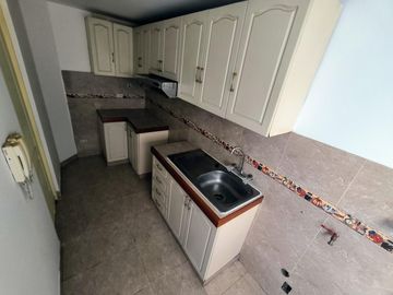 VENDO DEPARTAMENTO DE 2 DORMITORIOD EN LINCE