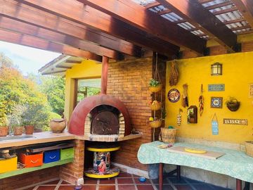 Vendo Casa Campestre en lote de 6400M2, Hacienda Meridor Tenjo