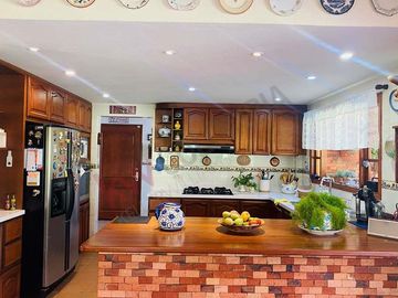 Vendo Casa Campestre en lote de 6400M2, Hacienda Meridor Tenjo