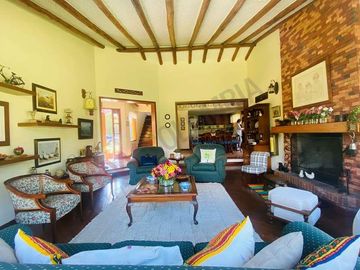 Vendo Casa Campestre en lote de 6400M2, Hacienda Meridor Tenjo