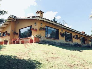 Vendo Casa Campestre en lote de 6400M2, Hacienda Meridor Tenjo