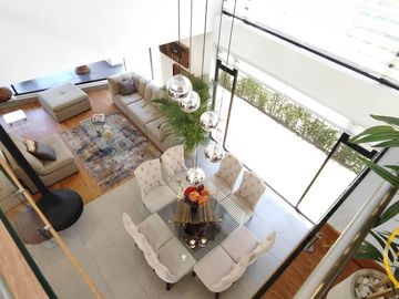 Amplia Casa en venta de 3 habitaciones, dentro de conjunto con balcón, sector Nayon-Tanda, Quito