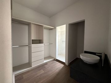 CASA EN VENTA EN AMORADA CARRETERA NACIONAL SANTIAGO