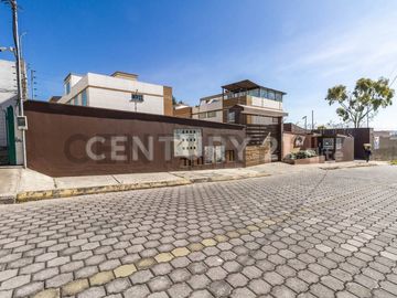 Casa en venta Calderon, marianitas, Sector Coral