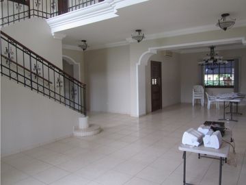 ALQUILER DE CASA EN CAMINO DE CRUCES