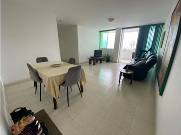 SE VENDE APARTAMENTO EN BETANIA NEGOCIABLE
