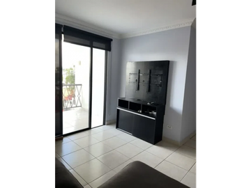 SE VENDE APARTAMENTO EN LA 12 DE OCTUBRE