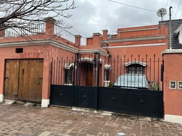Casa para 2 Familias en venta en Merlo Sur