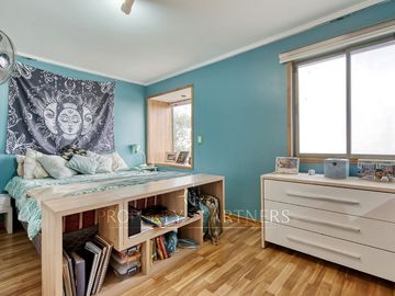 Venta de casa en Peñalolén, condominio Club Campo Sur.