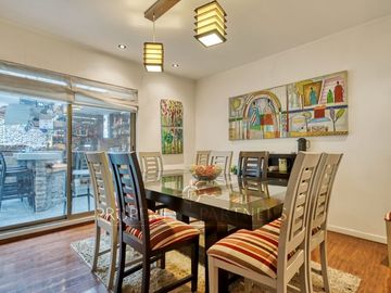 Venta de casa en Peñalolén, condominio Club Campo Sur.