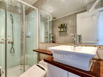 Venta de casa en Peñalolén, condominio Club Campo Sur.