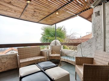 Venta de casa en Peñalolén, condominio Club Campo Sur.