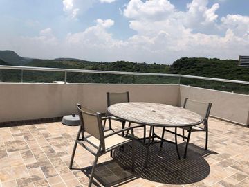 Linda Casa en Cañadas del Lago, 3 Niveles, Roof Garden, Cto Servicio, Jardín