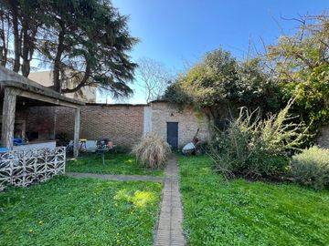 Doble lote a la venta en Bernal
