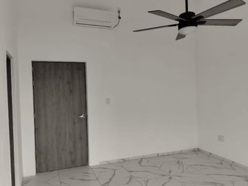 CASA EN VENTA PEDREGAL DE SCHOENSTATT