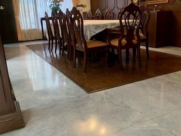 Venta Casa de Lujo en Colonia Florida: Espacios Amplios y Diseño Funcional en el
