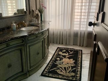 Venta Casa de Lujo en Colonia Florida: Espacios Amplios y Diseño Funcional en el