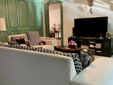 Venta Casa de Lujo en Colonia Florida: Espacios Amplios y Diseño Funcional en el