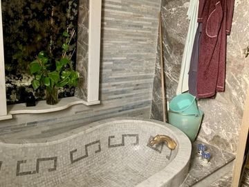Venta Casa de Lujo en Colonia Florida: Espacios Amplios y Diseño Funcional en el