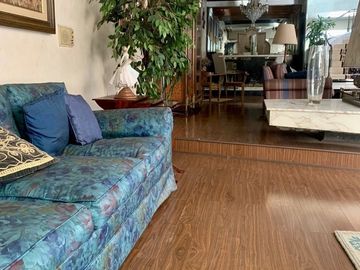 Venta Casa de Lujo en Colonia Florida: Espacios Amplios y Diseño Funcional en el