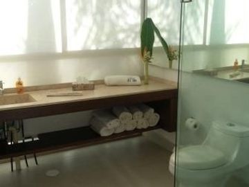 DEPARTAMENTO EN VENTA EN MARINA IXTAPA, MUELLE 1, ZUHUATANEJO DE AZUETA