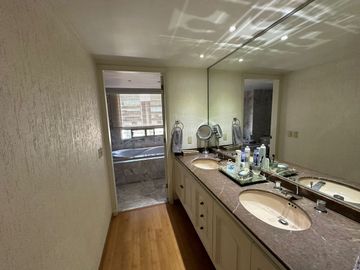 Departamento en Venta Bosques de Las Lomas Platino