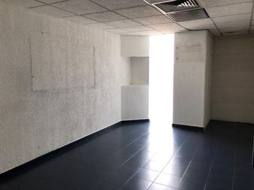 Renta Oficinas 276m2 Santa Fe enfrente  Ibero