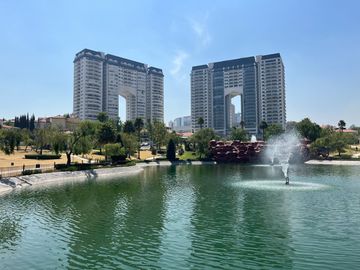 Depa 300m2 Renta  Fuentes de las Lomas