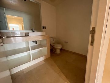 Depa 300m2 Renta  Fuentes de las Lomas