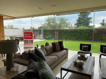 Moderna casa en venta en Condominio, Jardines del Pedregal