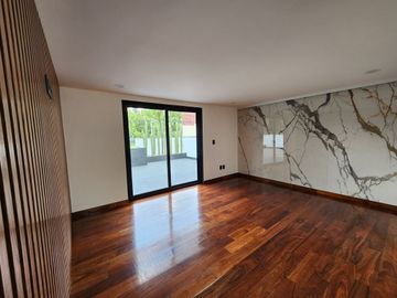 Moderna casa en Venta en San Angel esquina Altavista