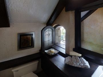 Casa impecable en venta frente a Rancho San Francisco
