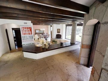 Casa impecable en venta frente a Rancho San Francisco