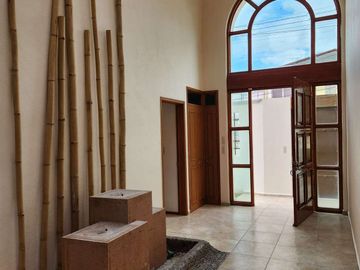 Casa en Venta Villas del Meson, Juriquilla con Alberca