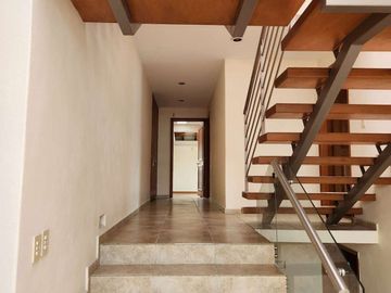 Casa en Venta Villas del Meson, Juriquilla con Alberca
