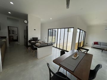 Casa en Venta en Privada Blanca Residencial, Kikteil
