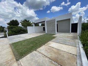 Casa en Venta en Privada Blanca Residencial, Kikteil