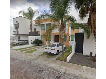 Excelente Oportunidad de Remate Bancario en Frac Cumbres Del Lago