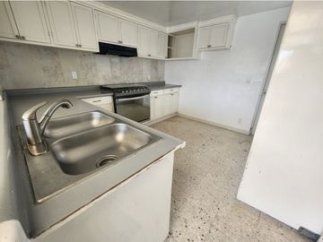Venta de casa en Valle Dorado