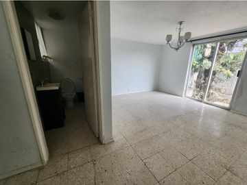 Venta de casa en Valle Dorado
