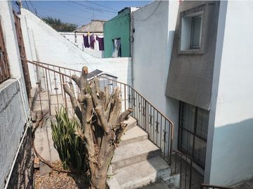 Venta de casa en Valle Dorado