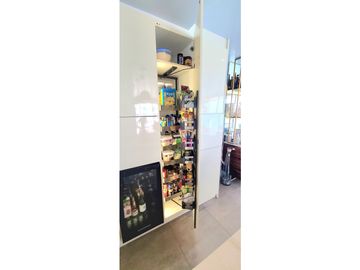 Venta departamento de lujo frente al mar en edificio Ibiza en Manta.